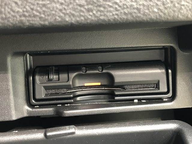 Nissan SERENA 2018-11 187006-8