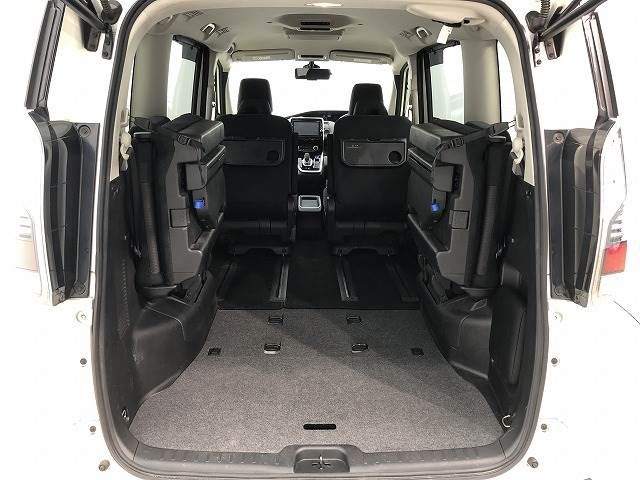 Nissan SERENA 2018-11 187006-19