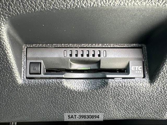 Toyota PRIUS 2018-07 348610-25