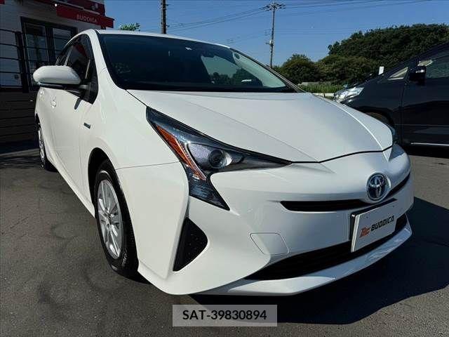 Toyota PRIUS 2018-07 348610-7