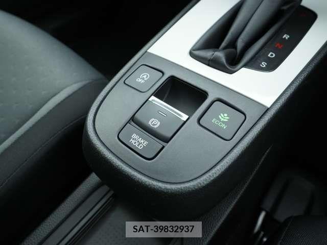 Honda FIT 2022-04 336037-11
