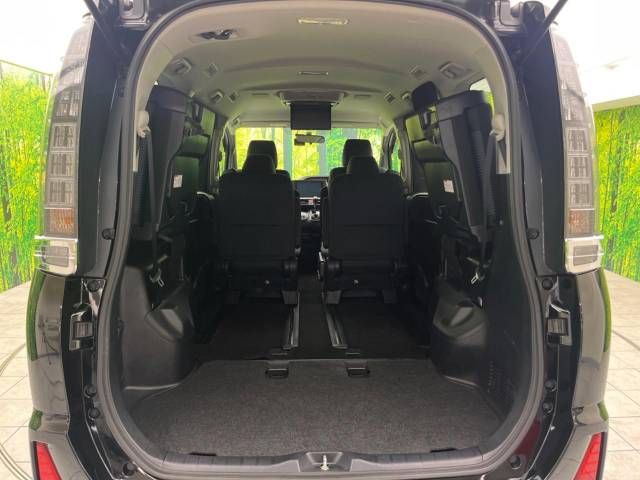 Toyota VOXY 2015-04 182109-10