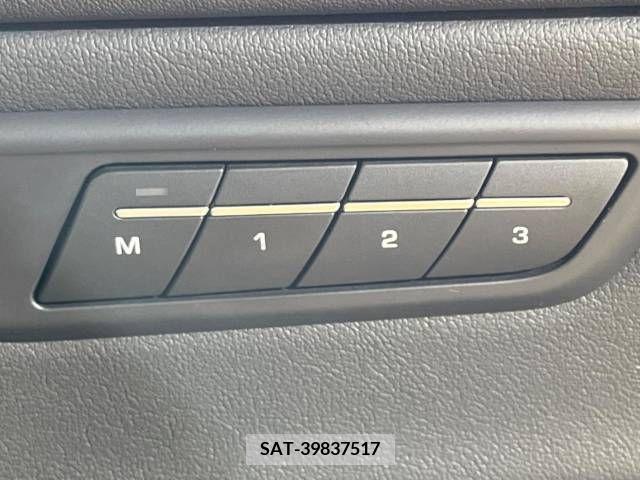Jaguar E-PACE 2019-06 375281-7