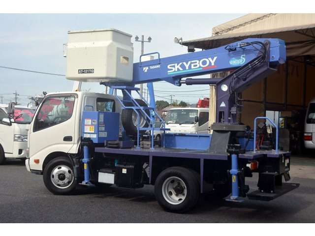 Hino DUTRO 2013-08 18180-6