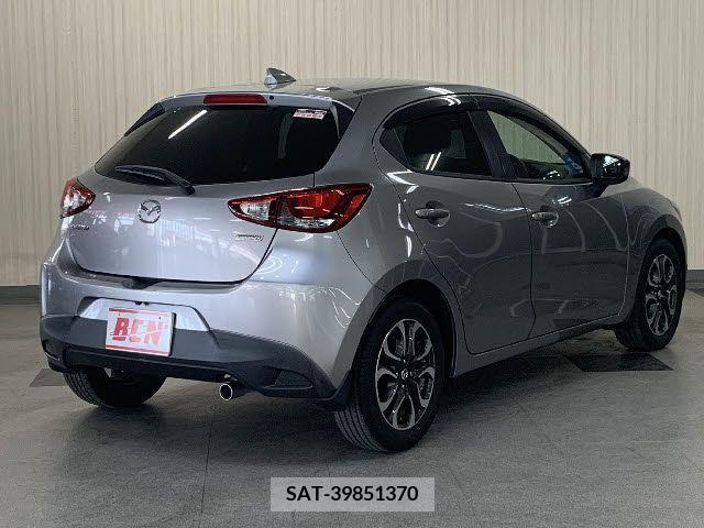 Mazda DEMIO 2014-11 246051-2