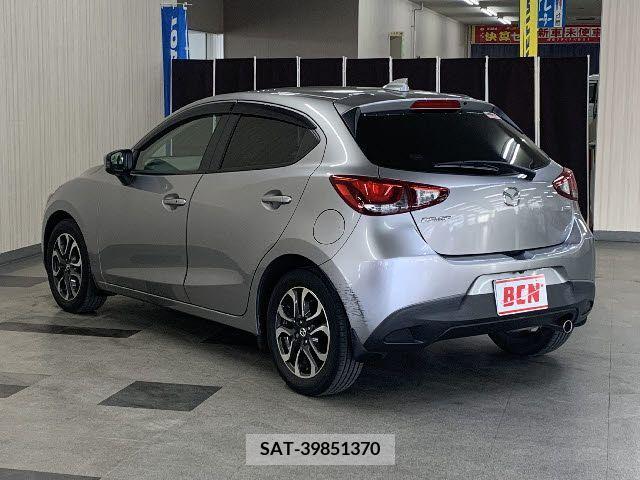 Mazda DEMIO 2014-11 246051-8