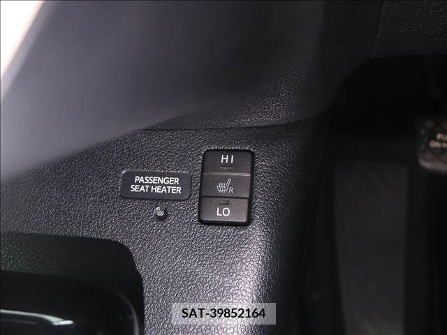 Toyota PRIUS 2019-01 393376-4