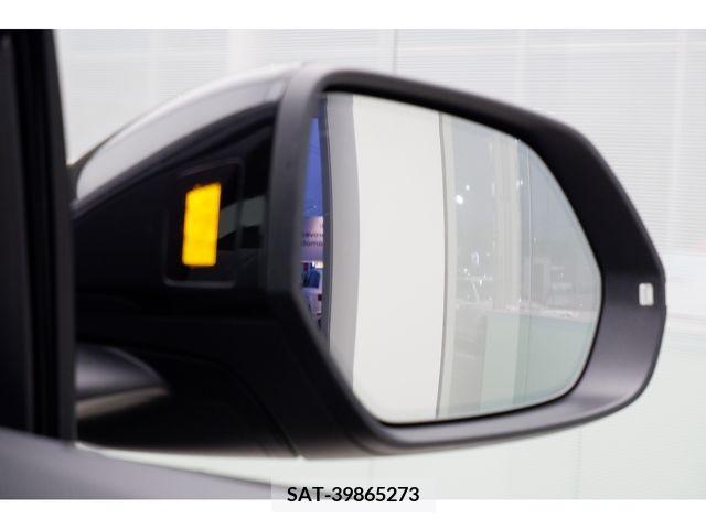 Audi Q8 2022-12 334746-27