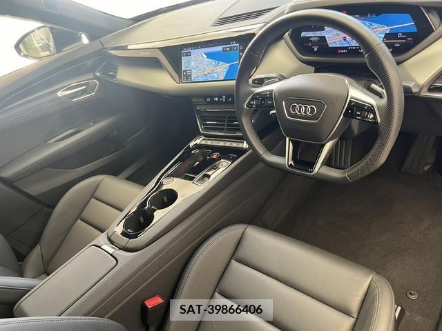 Audi E-TRON 2022-03 343500-8