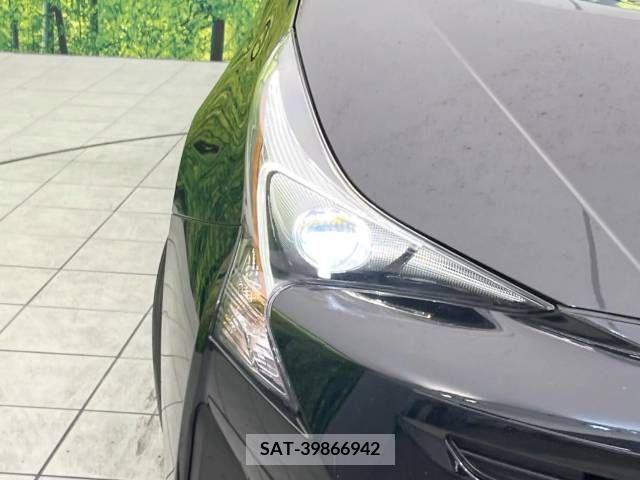Toyota PRIUS 2018-01 281864-12