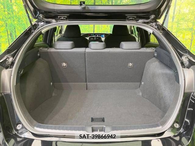 Toyota PRIUS 2018-01 281864-10
