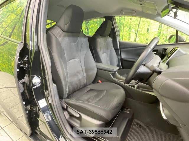 Toyota PRIUS 2018-01 281864-8
