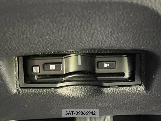Toyota PRIUS 2018-01 281864-6