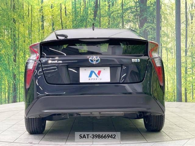Toyota PRIUS 2018-01 281864-15