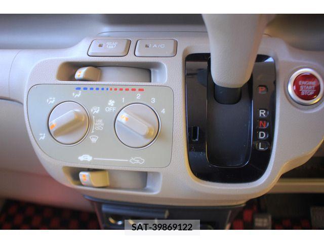 Honda N BOX 2012-10 278664-19