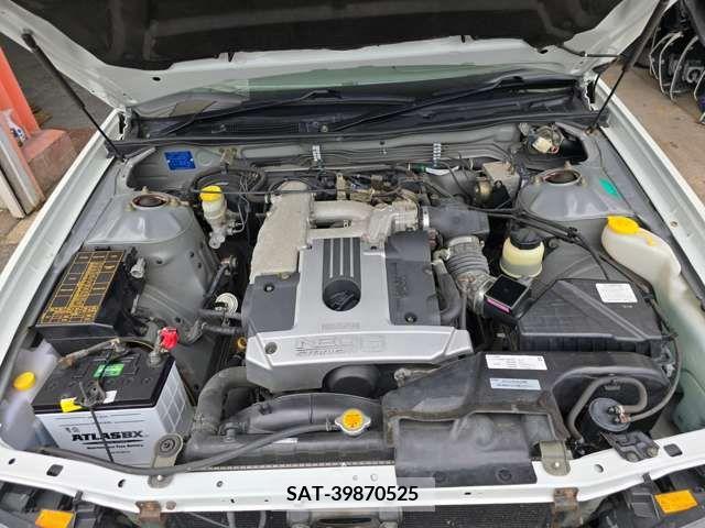 Nissan LAUREL 2000-09 339009-12