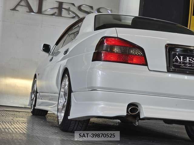 Nissan LAUREL 2000-09 339009-10