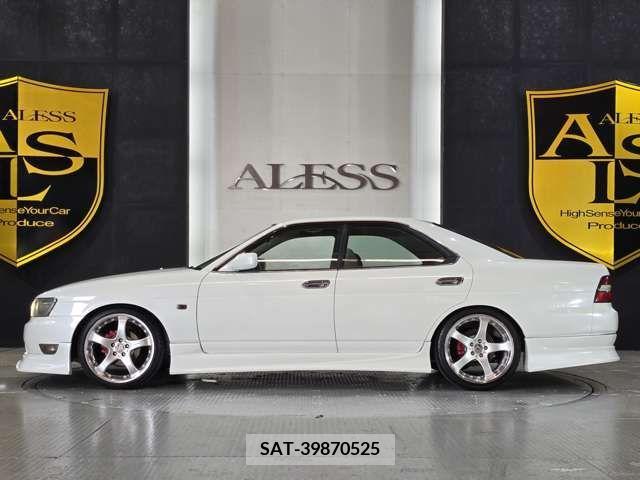Nissan LAUREL 2000-09 339009-5