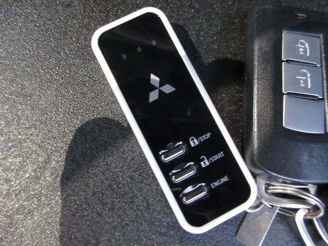 Mitsubishi ECLIPSE CROSS 2018-06 13386-23