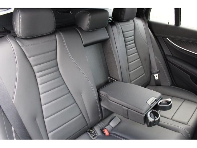 Mercedes Benz E-CLASS 2021-06 2145-17