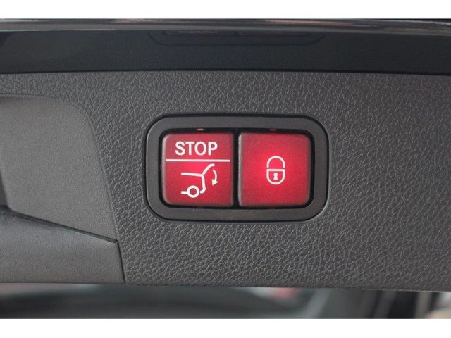Mercedes Benz E-CLASS 2021-06 2145-28