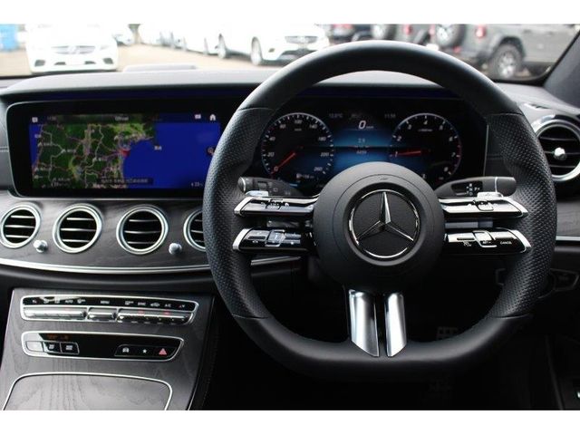 Mercedes Benz E-CLASS 2021-06 2145-14