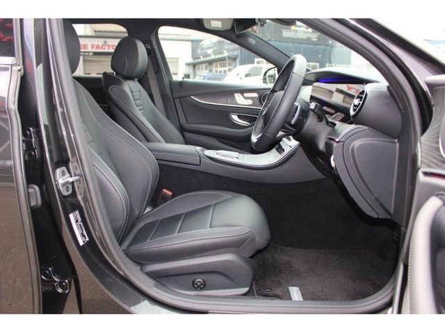 Mercedes Benz E-CLASS 2021-06 2145-4