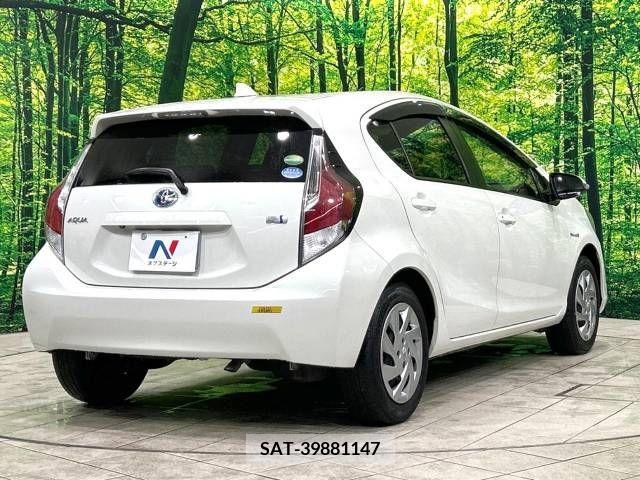 Toyota AQUA 2015-01 219408-17
