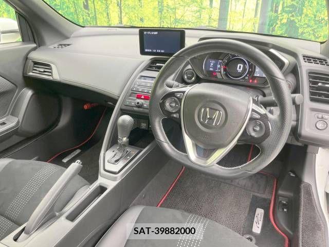 Honda S660 2019-07 337607-1