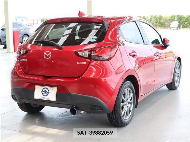 Mazda DEMIO 2016-12 296642-5