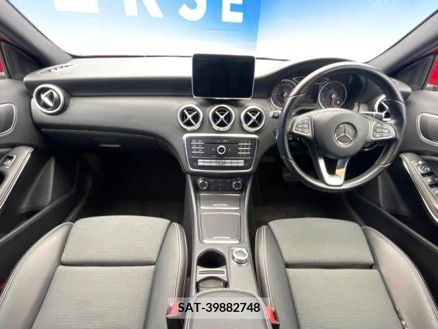 Mercedes Benz A-CLASS 2016-11 378415-1