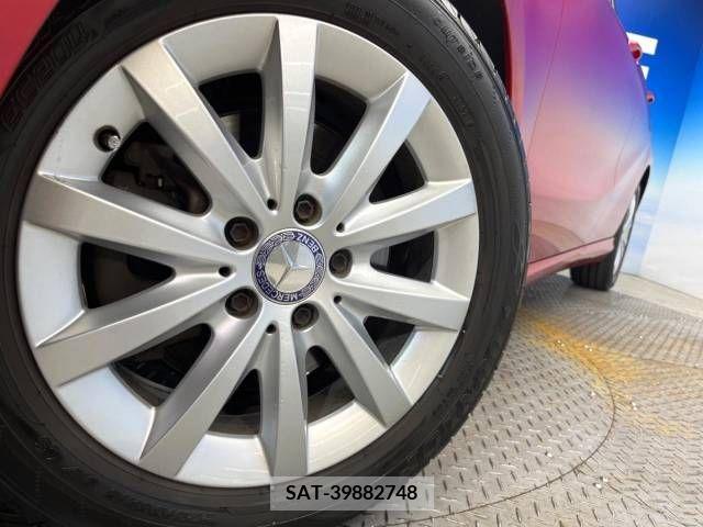 Mercedes Benz A-CLASS 2016-11 378415-14