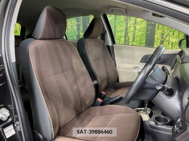 Toyota AQUA 2012-06 348992-8