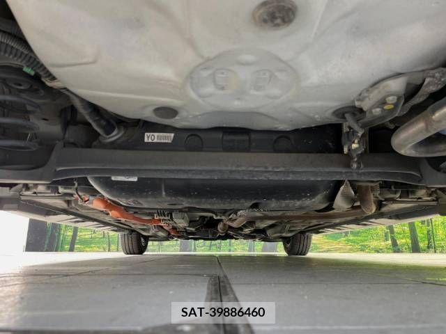 Toyota AQUA 2012-06 348992-19