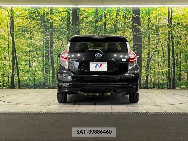Toyota AQUA 2012-06 348992-15