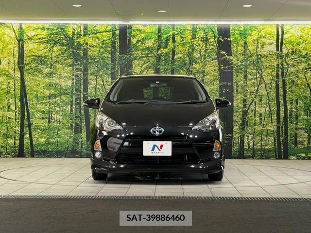 Toyota AQUA 2012-06 348992-14