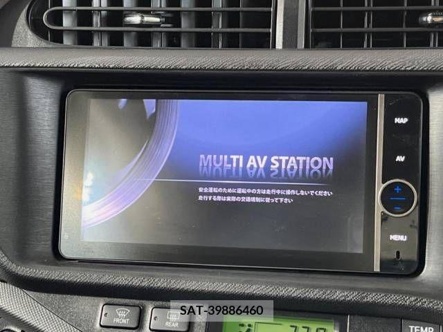 Toyota AQUA 2012-06 348992-2