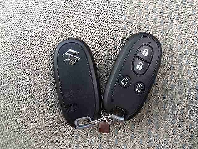 Suzuki EVERY WAGON 2023-10 191583-3