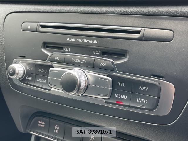 Audi Q3 2017-05 330765-9