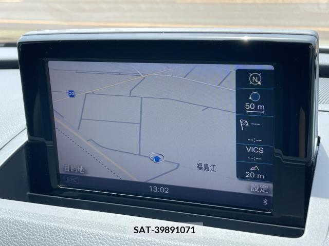 Audi Q3 2017-05 330765-6
