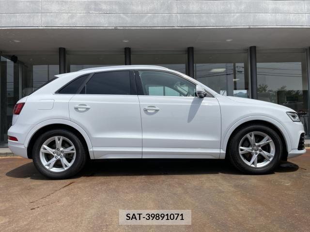 Audi Q3 2017-05 330765-3