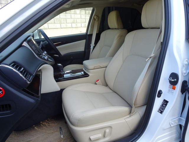 Toyota CROWN SEDAN 2017-03 28150-25