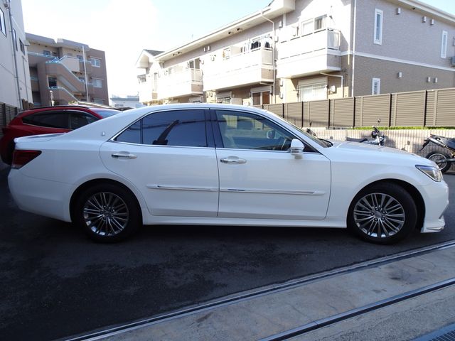 Toyota CROWN SEDAN 2017-03 28150-2