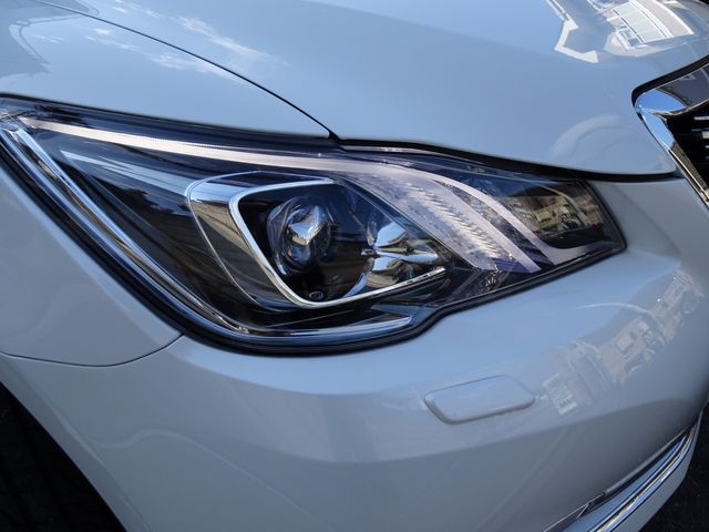 Toyota CROWN SEDAN 2017-03 28150-5