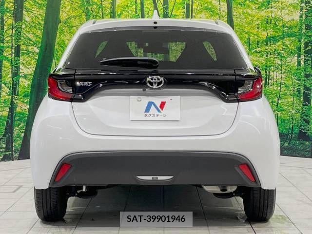 Toyota YARIS 2022-09 330328-15