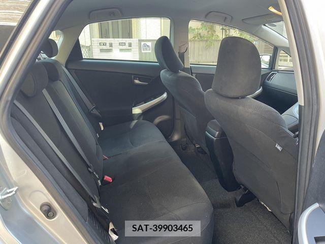 Toyota PRIUS 2013-09 205802-9