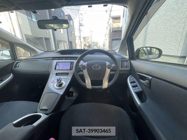 Toyota PRIUS 2013-09 205802-11
