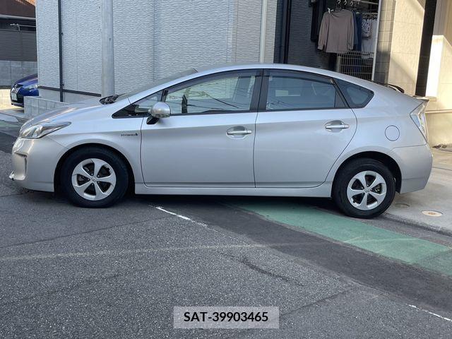 Toyota PRIUS 2013-09 205802-2