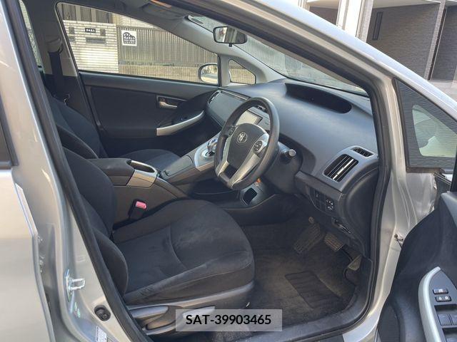 Toyota PRIUS 2013-09 205802-5