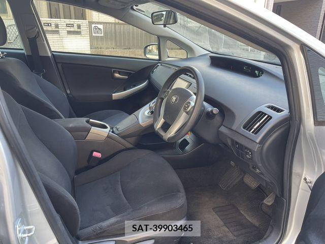 Toyota PRIUS 2013-09 205802-6